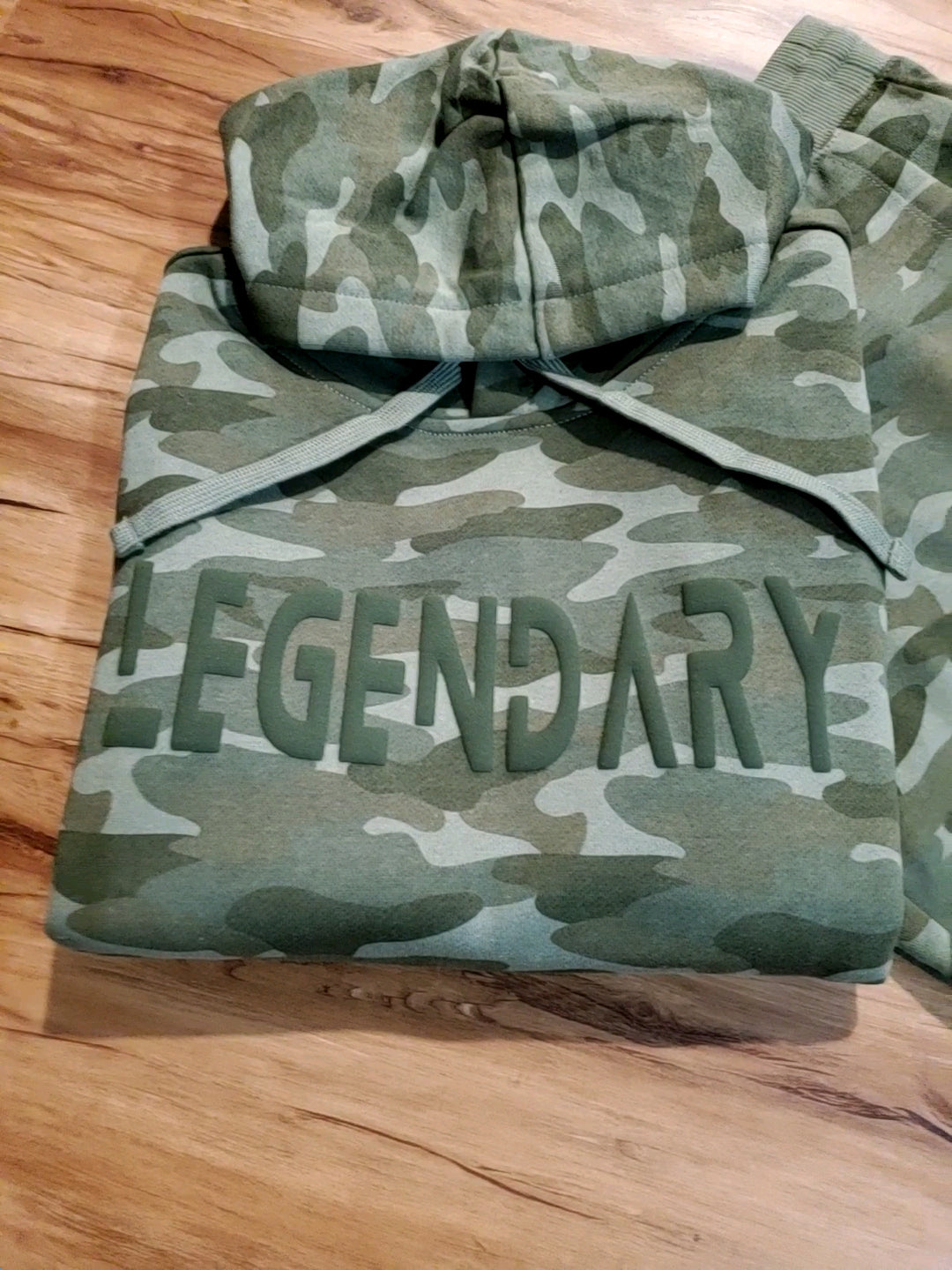 LEGENDARY PUFF CAMO JOGGER SET (LADIES)